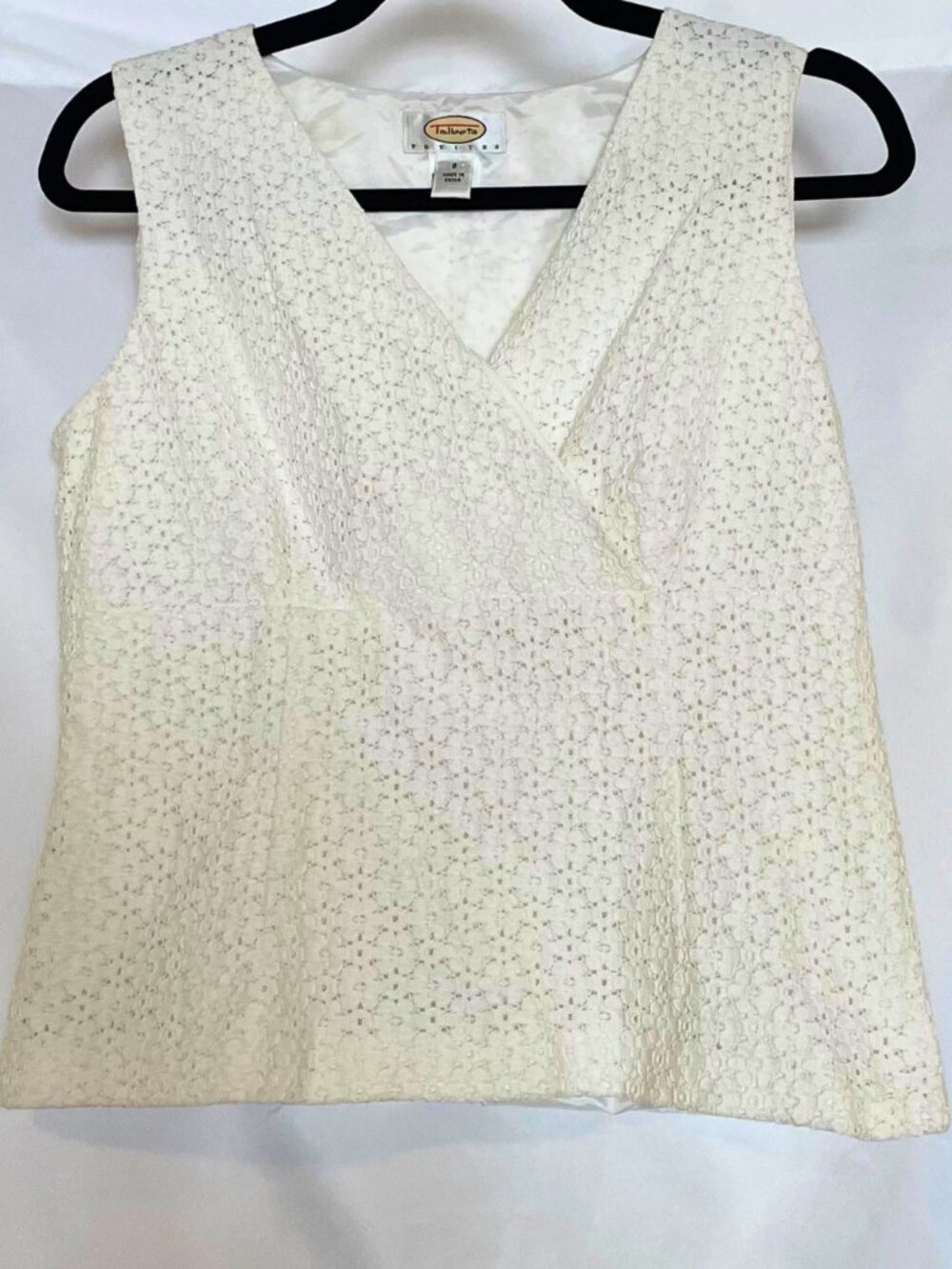 Vintage Talbots Textured Lace V-Neck Top – Size 8